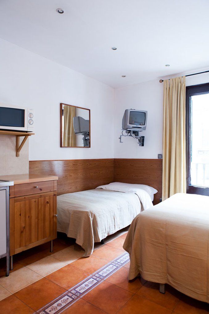 Estudios Pelayo Guest House برشلونة المظهر الخارجي الصورة